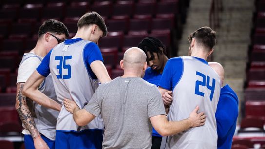 Saint Louis Billikens Assistant Coach Zak Boisvert join the huddle during a practice at Chaifetz Arena Saint Louis Billikens Assistant Coach Zak Boisvert join the huddle during a practice at Chaifetz Arena