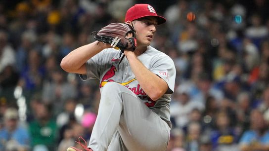 Cardinals Pitchers Toying With The Viral Kick-Change (St Louis Cardinals)