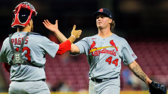 Cardinals Dominate Reds 9-1 to Sweep Doubleheader in Cincinnati (St Louis Cardinals)