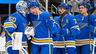 Get Busy Living or Get Busy Dying: Can the Blues Break Out of the Mushy Middle? (St Louis Blues). Photo by Jeff Curry-Imagn Images